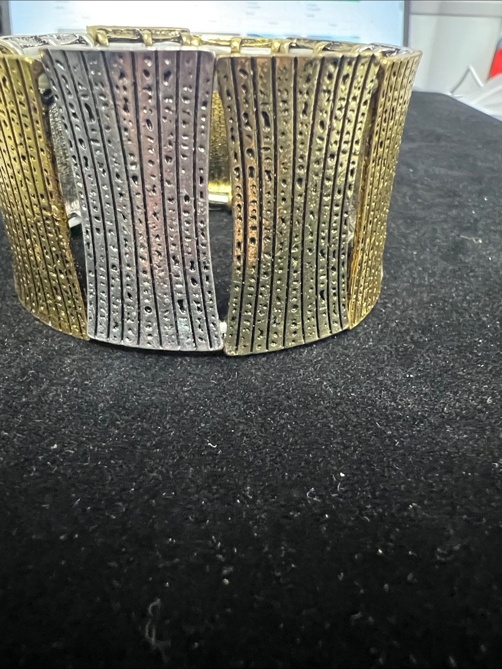 Two-Tone Textured Wide Cuff stretch Bracelet